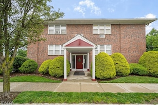 153 Garden Ave, Belleville, NJ 07109