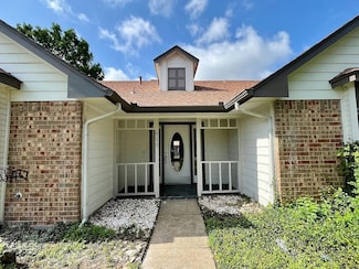 813 Redcedar Way Dr, Coppell, TX 75019