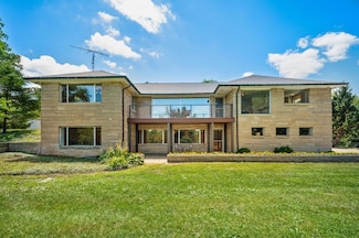 3017 Niles Buchanan Rd, Buchanan, MI 49107