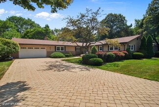 6341 Keokuk Rd, Indian Head Park, IL 60525