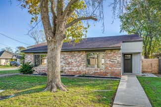 3324 Gardenview Cir, Denton, TX 76207