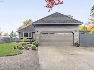 20407 Timbersky Way, Oregon City, OR 97045