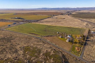 20226 Adrian Rd NE, Soap Lake, WA 98851