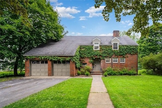 53 Payne St, Hamilton, NY 13346