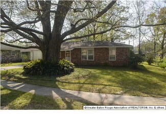 11535 Saint Lawrence Dr, Baton Rouge, LA 70811