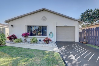 5136 Mirror Lakes Blvd, Boynton Beach, FL 33472
