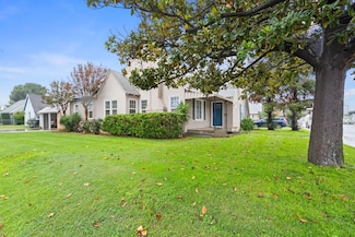 4570 E Tulare St, Fresno, CA 93702