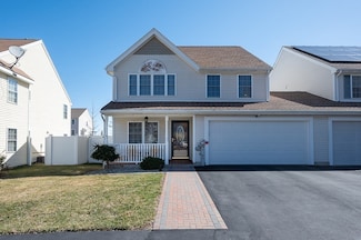 18 Angela Rose Ln, Worcester, MA 01604