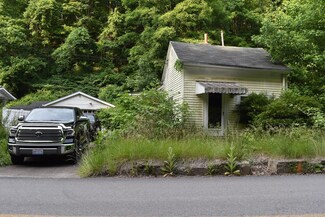 2040 Boggs Run Rd, Benwood, WV 26031