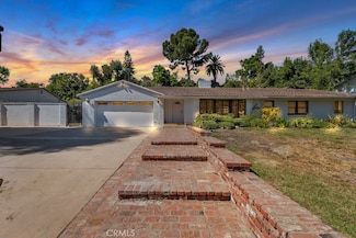 5317 Lubao Ave, Woodland Hills, CA 91364
