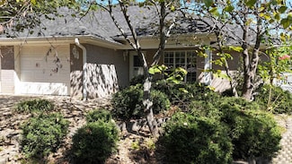 105 Dogwood Dr, Mena, AR 71953