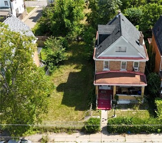 412 & 414 W Prospect Ave, Ingram, PA 15205