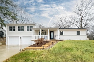 251 Howard Dr, Ballwin, MO 63021