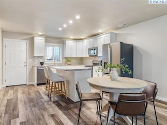 484 N 5th Ave, Connell, WA 99326