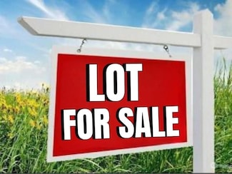 512 S 12th St, Nederland, TX 77627
