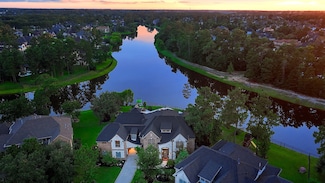 46 Cove View Trail Ct, Spring, TX 77389