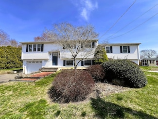 6 Corsino Ave, Old Lyme, CT 06371