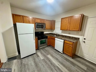 2863 W Lanvale St, Baltimore, MD 21216