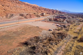 1653 N Riverview Dr, Moab, UT 84532