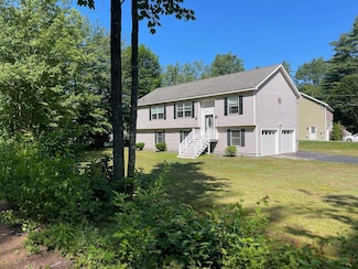 29 Ossipee Lake Dr, Center Ossipee, NH 03814