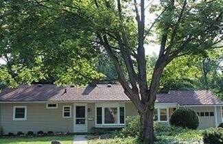 1927 Brock Ct, Ann Arbor, MI 48104