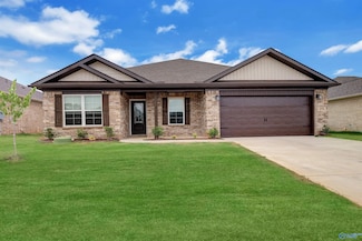 215 Roman Randall Rd, New Market, AL 35761