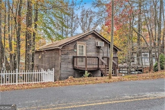 98 Canyon Pass, Cleveland, GA 30528
