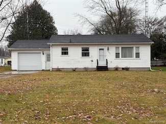 4855 Beckwith St, Millington, MI 48746