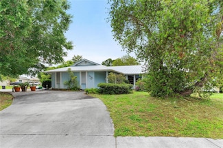 2041 SE Floresta Dr, Port Saint Lucie, FL 34984