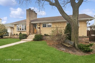 7045 W Sunnyside Ave, Norridge, IL 60706