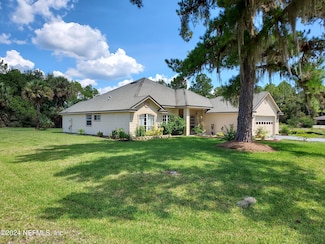 644 Live Oak Loop, Crescent City, FL 32112