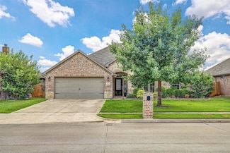1116 Little John Dr, Fort Worth, TX 76179