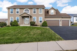 323 Rockhurst Dr SW, Cedar Rapids, IA 52404