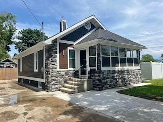 336 E Prospect St, Jackson, MI 49203
