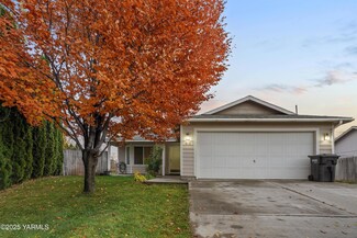 612 Millenium Ave, Moxee, WA 98936