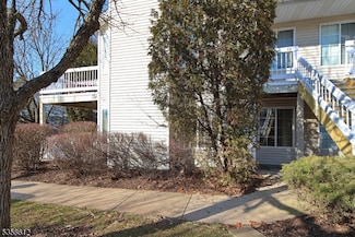 87 Mayfield Rd, Bedminster, NJ 07921