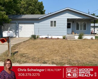 558 E 20th St, Grand Island, NE 68801