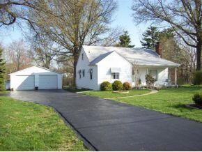 14038 Main St, Moores Hill, IN 47032