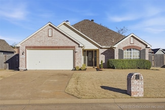 19621 E 39th St S, Broken Arrow, OK 74014