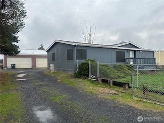 8653 Harris Rd NE, Moses Lake, WA 98837