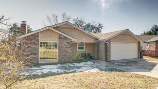 605 S Maple Cir, Bristow, OK 74010
