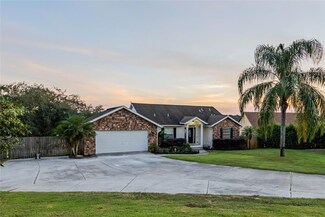 551 Gregory Dr, Umatilla, FL 32784