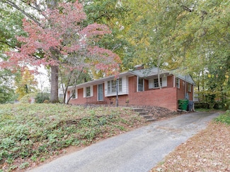 3630 Moultrie St, Charlotte, NC 28209