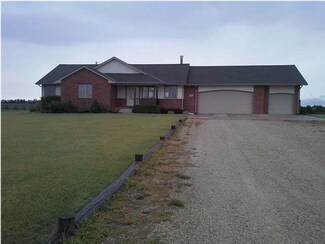 15310 E Maple Grove Rd, Mount Hope, KS 67108