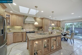 2424 Tice Creek Dr Unit 4, Walnut Creek, CA 94595