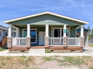 1490 Wakefield Ave, Weed, CA 96094