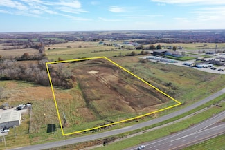 N 41st St, Bethany, MO 64424