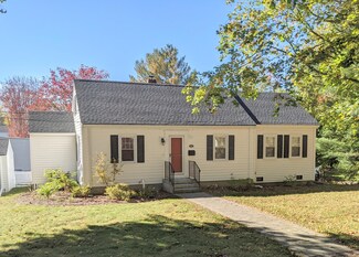 24 Woodmere Rd, Portland, ME 04103