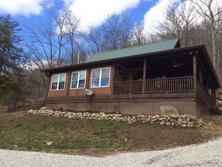 943 Deer Valley Rd, Wurtland, KY 41144