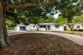 2620 49th St N, Saint Petersburg, FL 33710